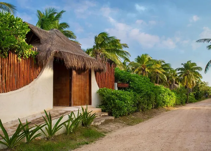Beachfront Villa Playaaekun Tulum